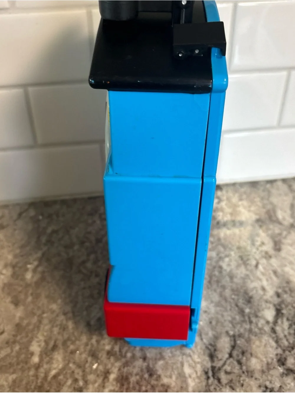 2009 Mattel Thomas The Train Engine Take Along Carrying Case With Track R9114